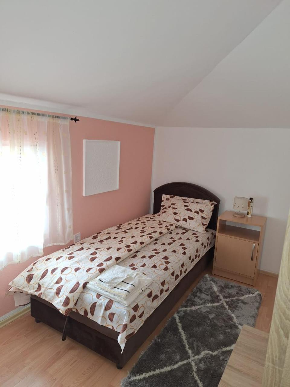 Apartment Duca Плужине Екстериор снимка