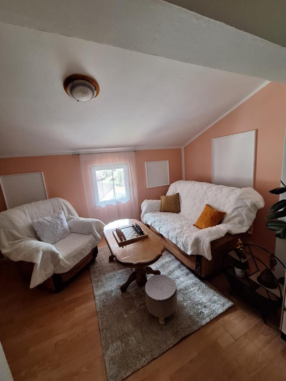 Apartment Duca Плужине Екстериор снимка